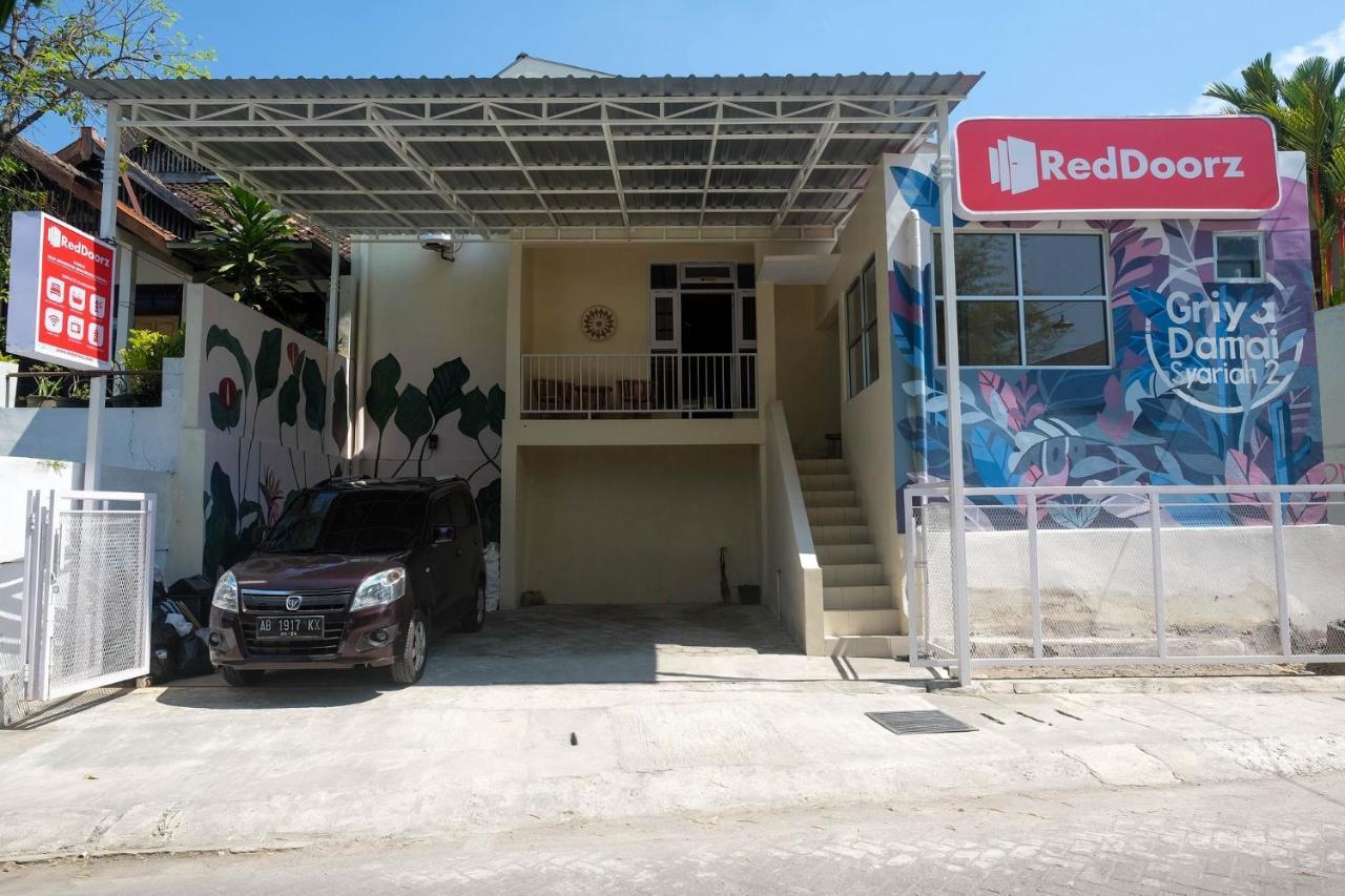 Reddoorz Syariah Near Universitas Mercu Buana Kampus 2 Yogyakarta Kejayan 外观 照片
