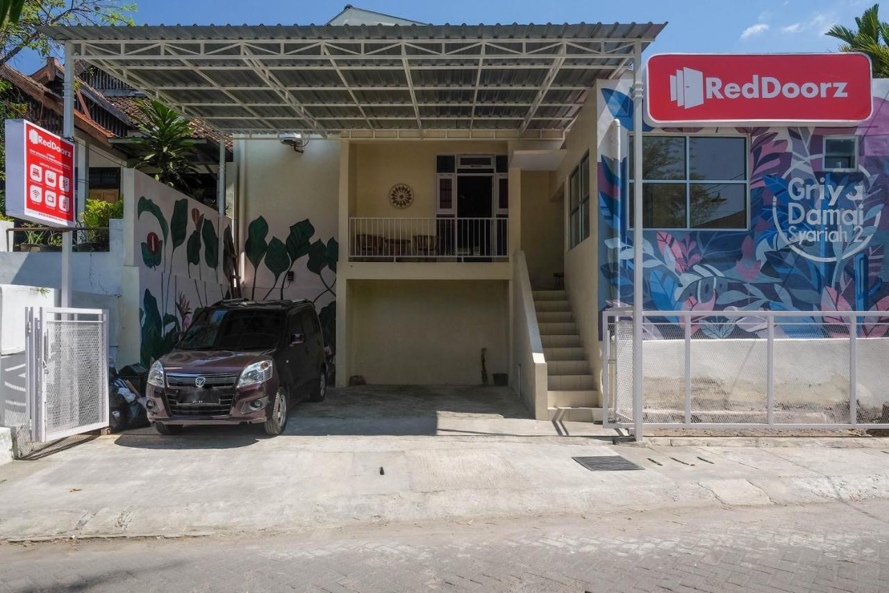 Reddoorz Syariah Near Universitas Mercu Buana Kampus 2 Yogyakarta Kejayan 外观 照片